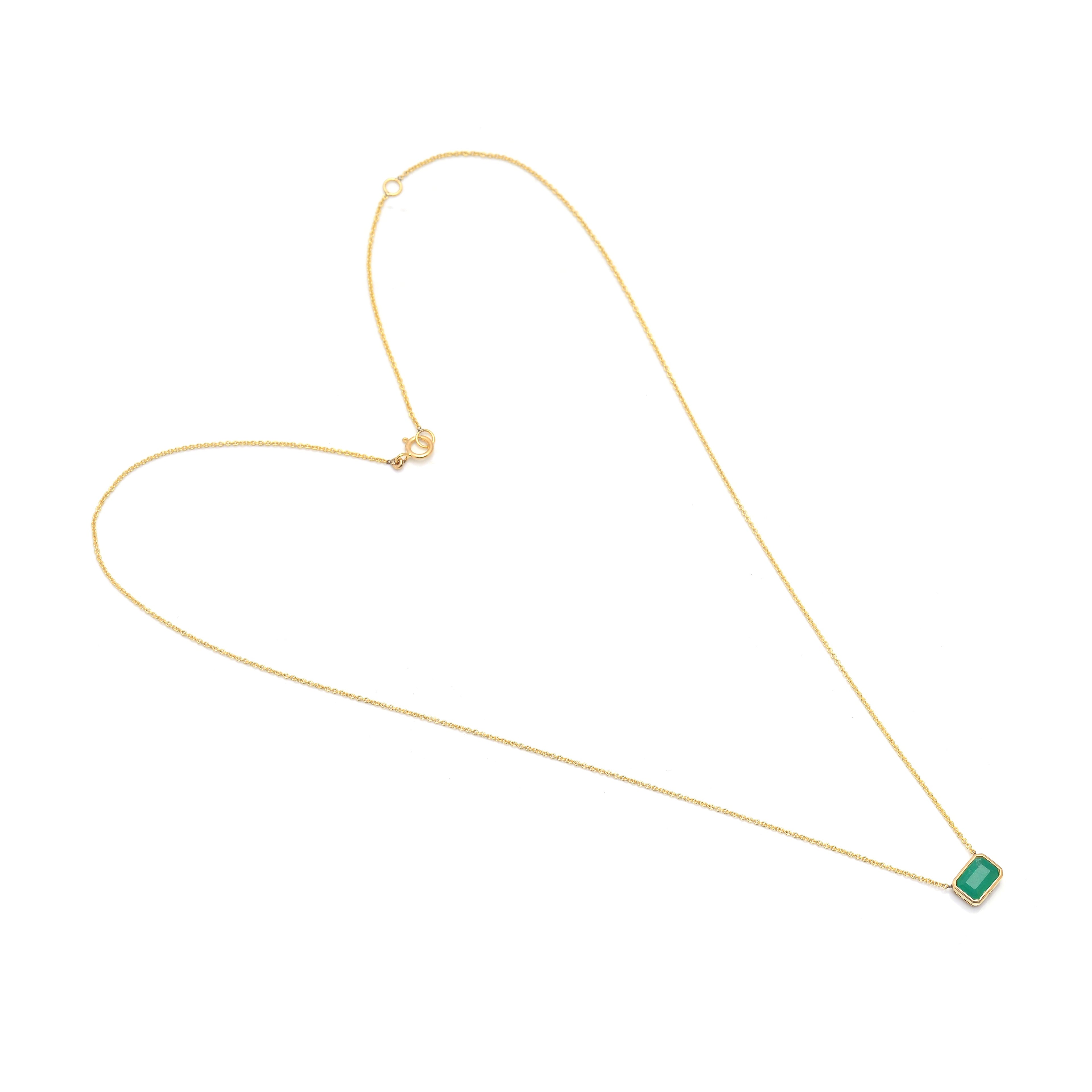 Classic Emerald Necklace May Birthstone
