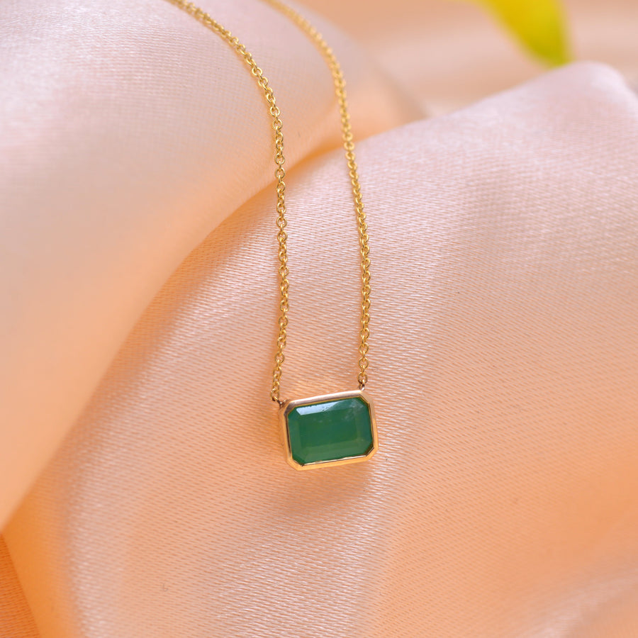 Classic Emerald Necklace