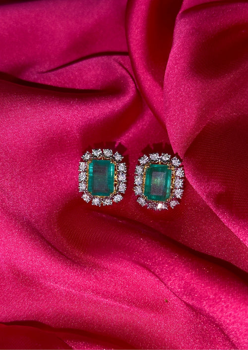 14k Gold Classic Emerald Studs
