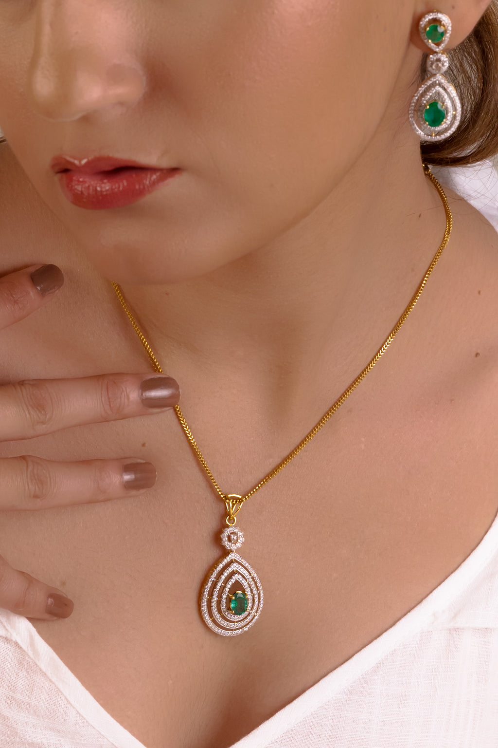 Emerald Loop Pendant