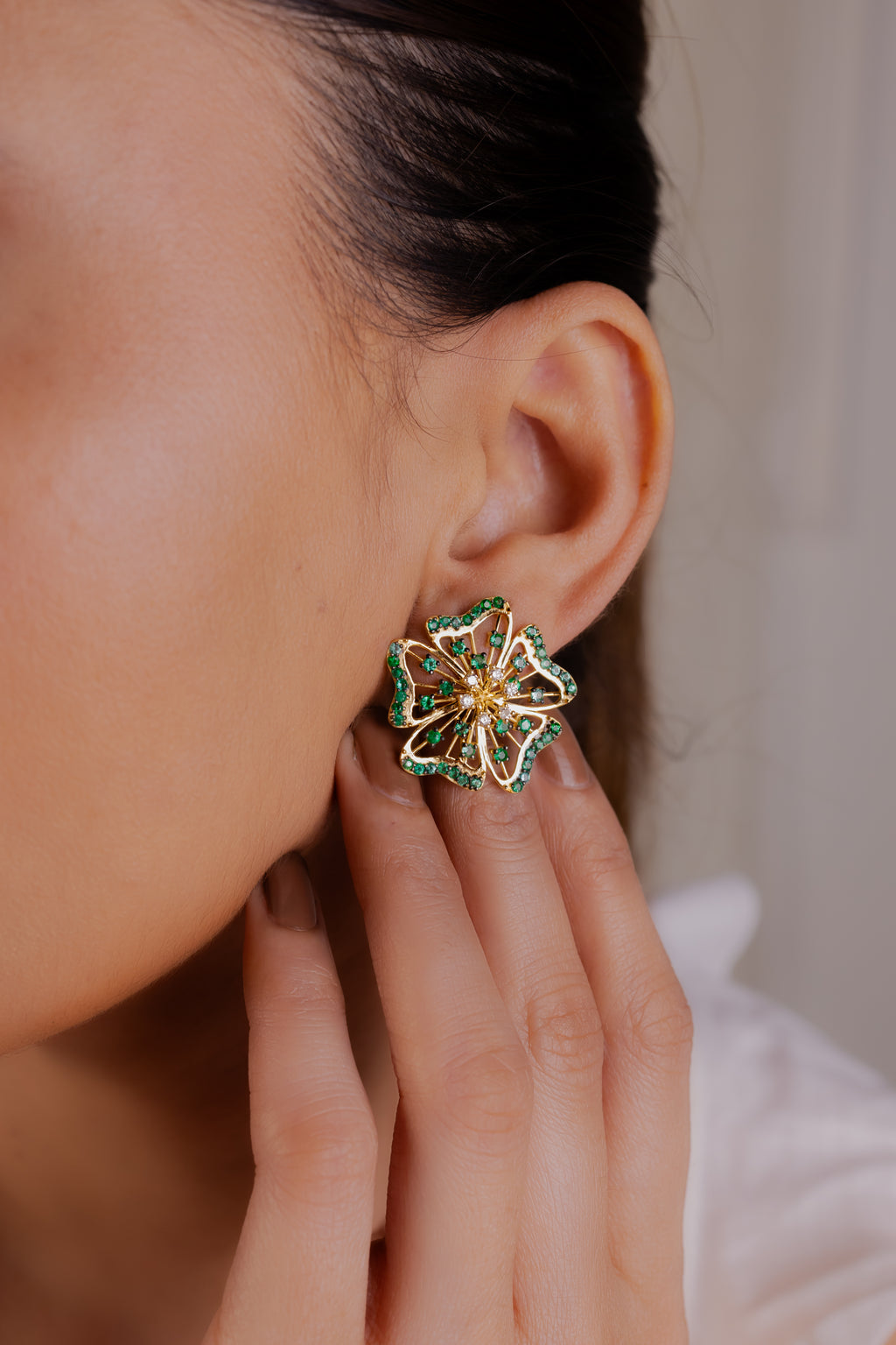 Flower Emerald Earring