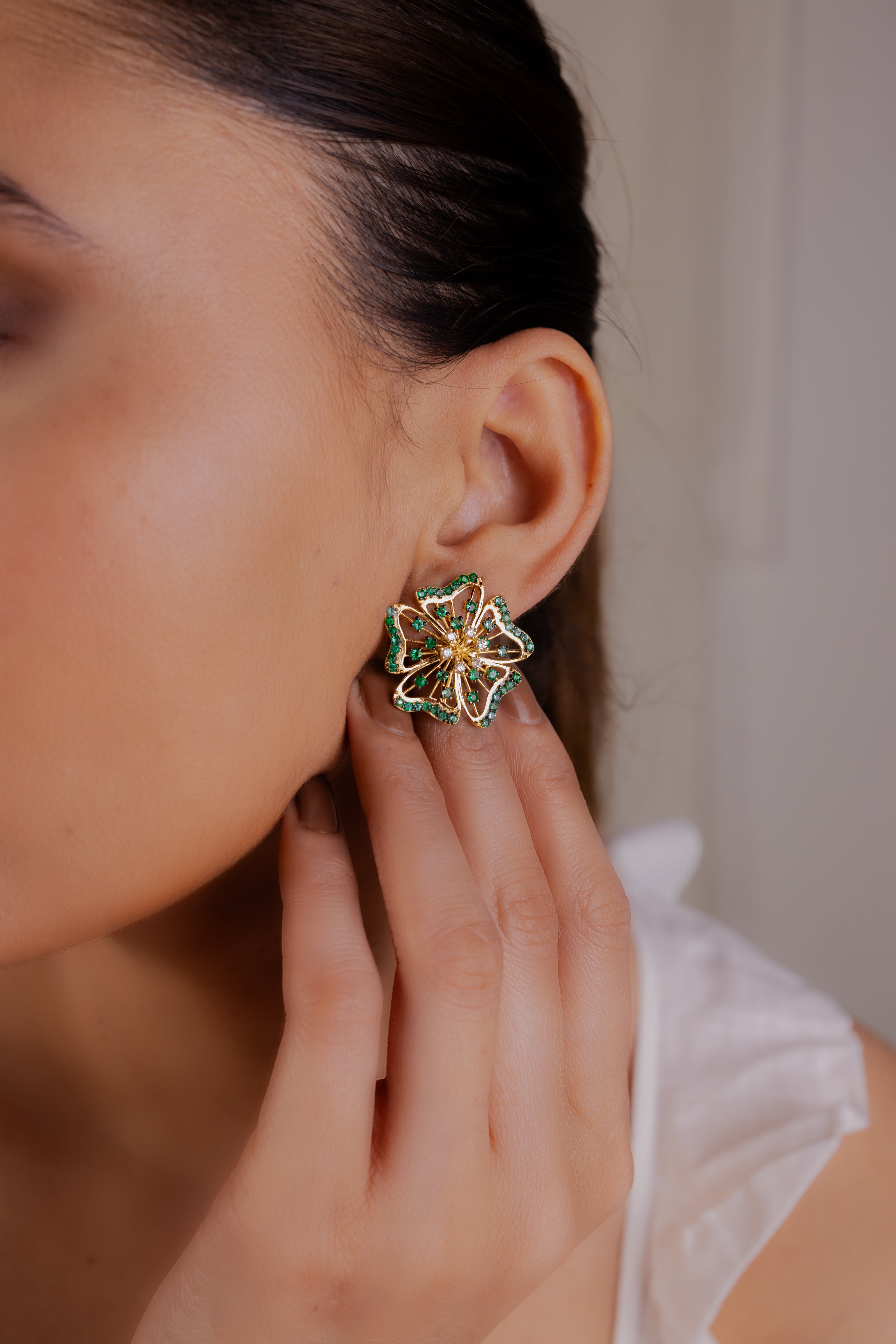 Flower Emerald Earring